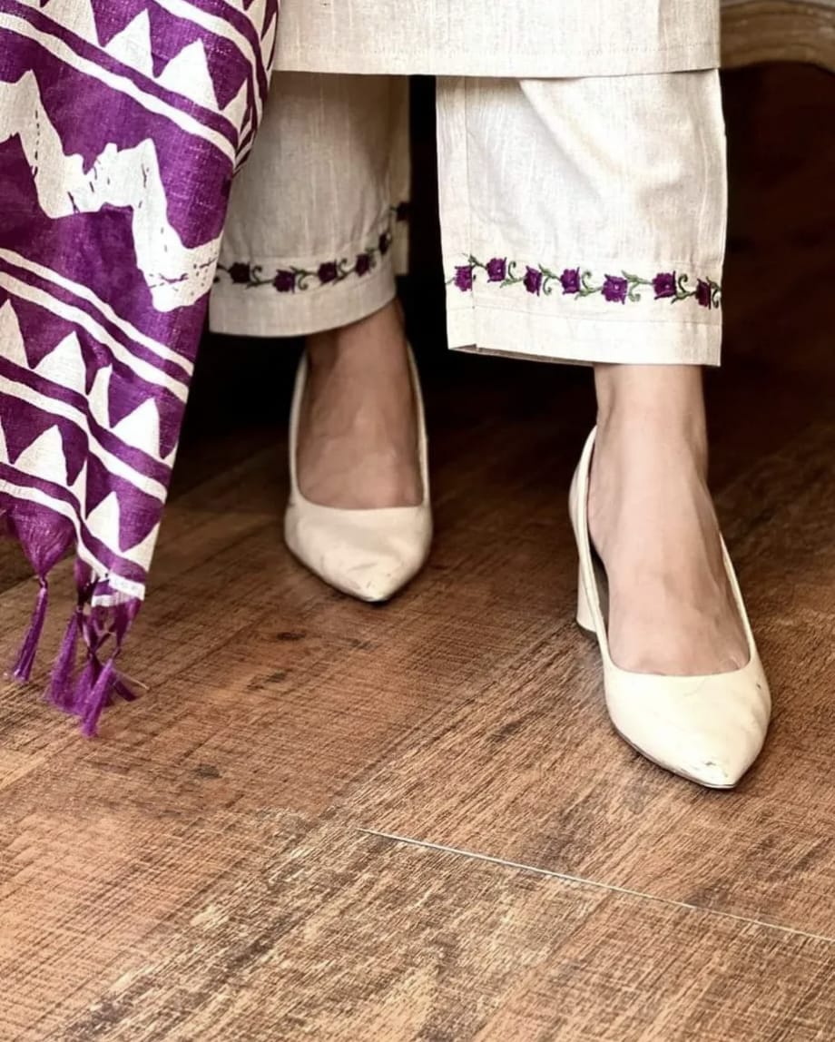 WHITE AND PURPLE HANDLOOM COTTON KURTA PANT AND KHADI SILK IKKAT PRINT DUPATTA  SET