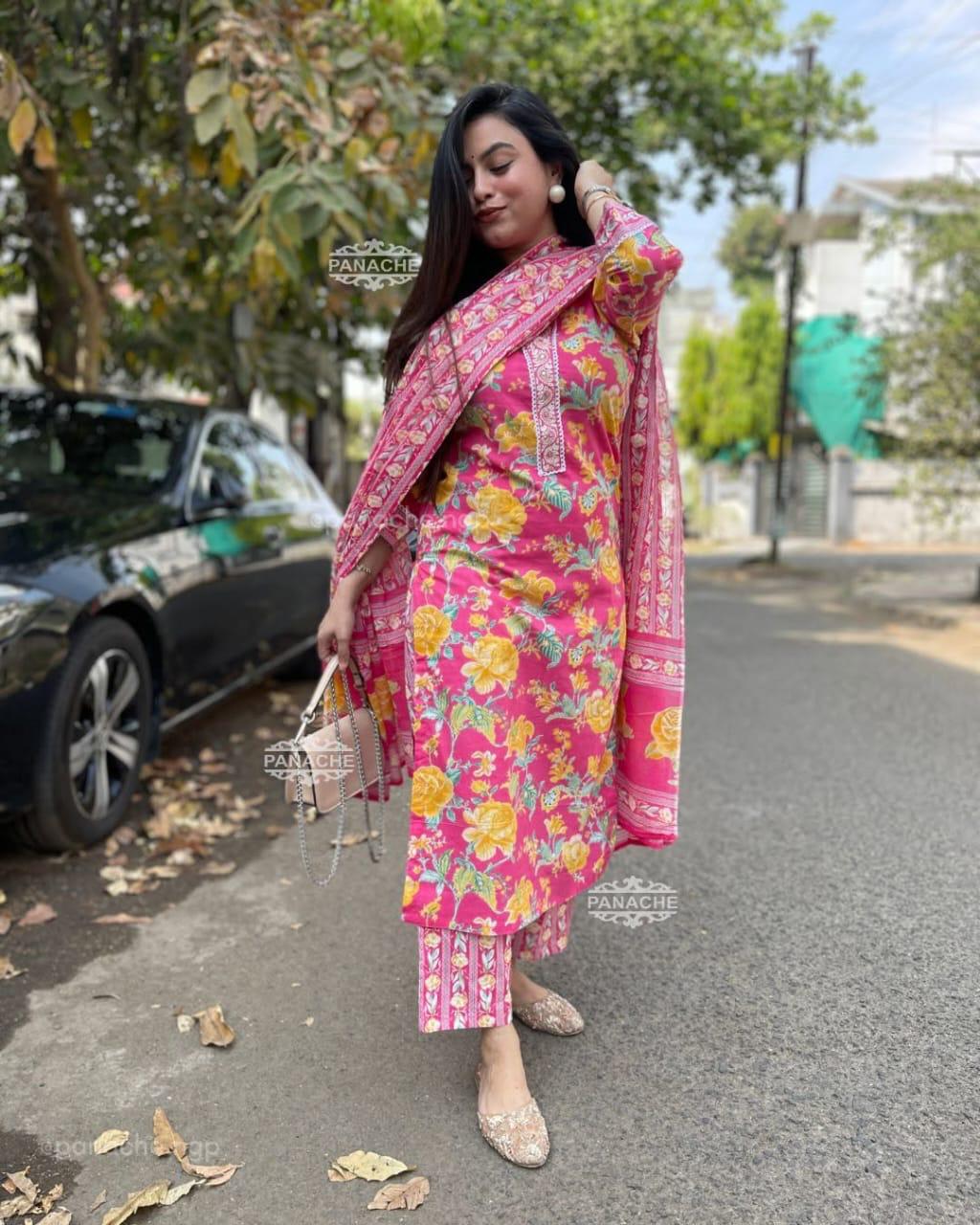 Graceful embroidered kurta set