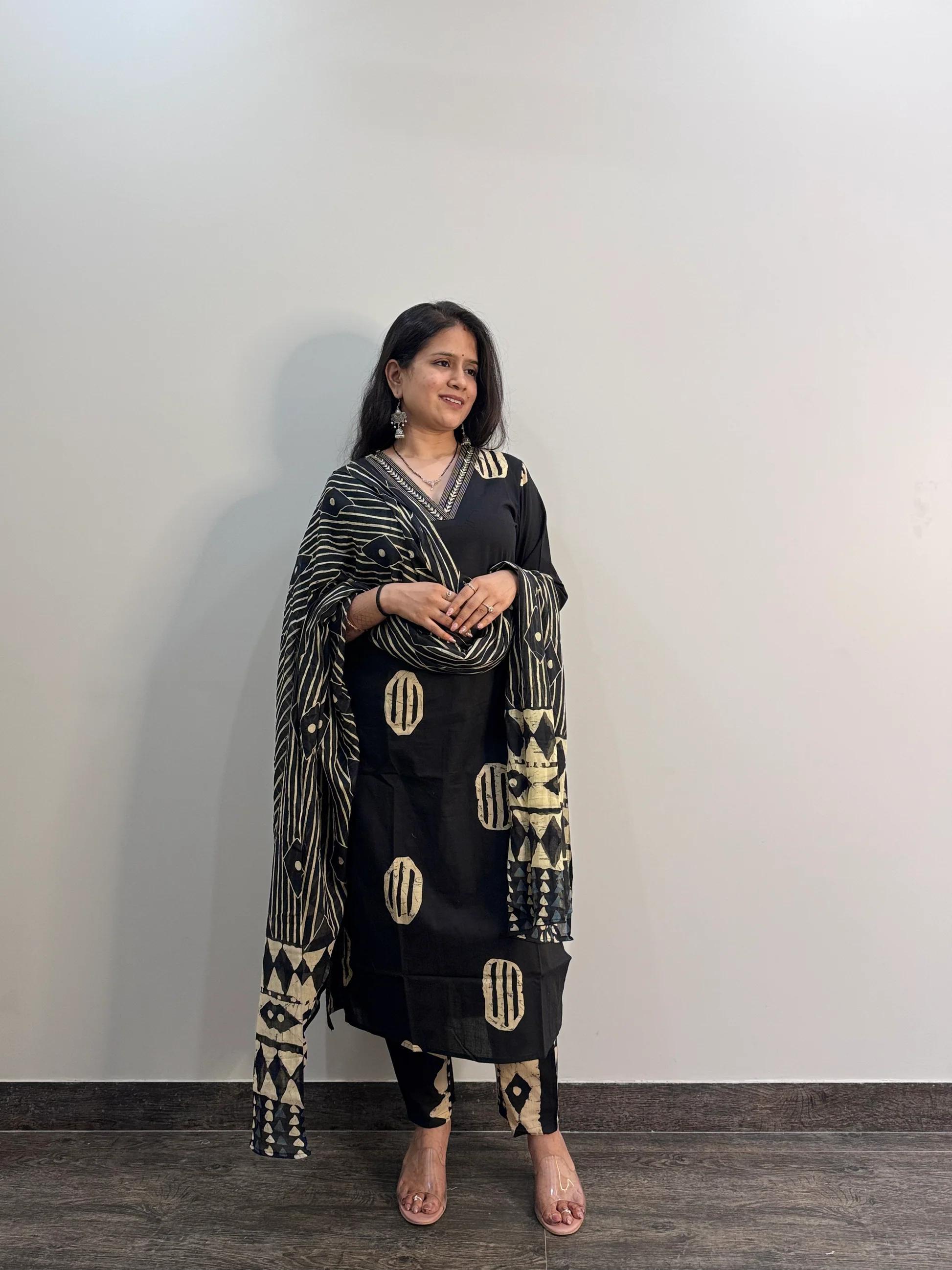Tradition Woven in Cotton – Kurti Pant & Dupatta Set