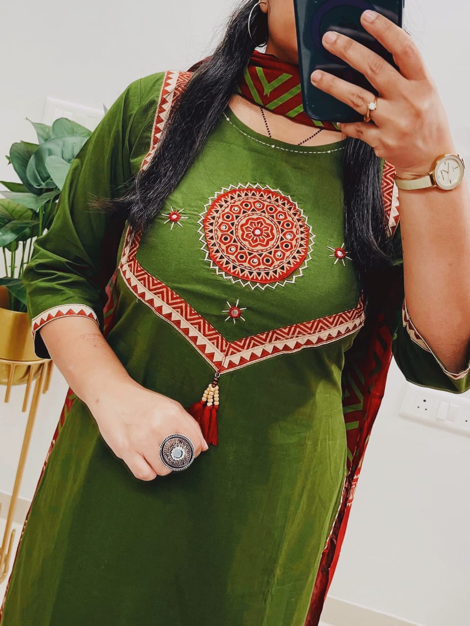 Malmal Majesty: Kurti Sets That Speak Luxury