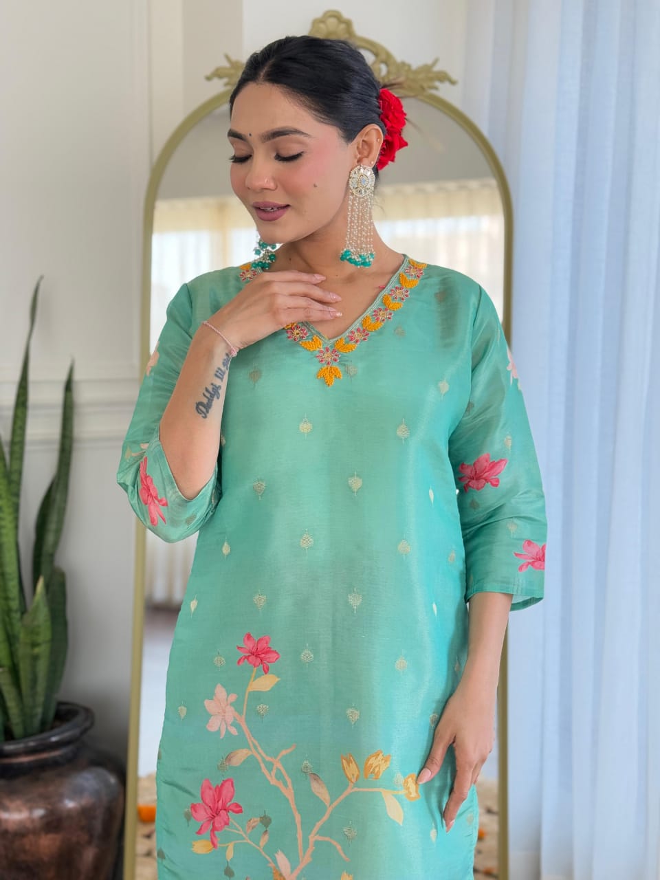 "Shine in Tradition: Designer Kurti Set with All-Over Jacquard Magic