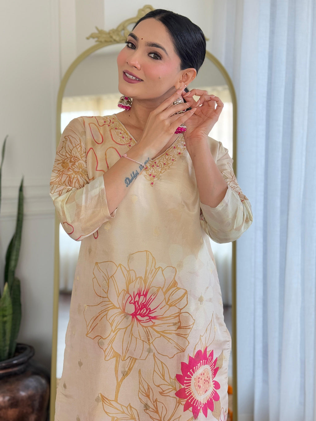 "Shine in Tradition: Designer Kurti Set with All-Over Jacquard Magic